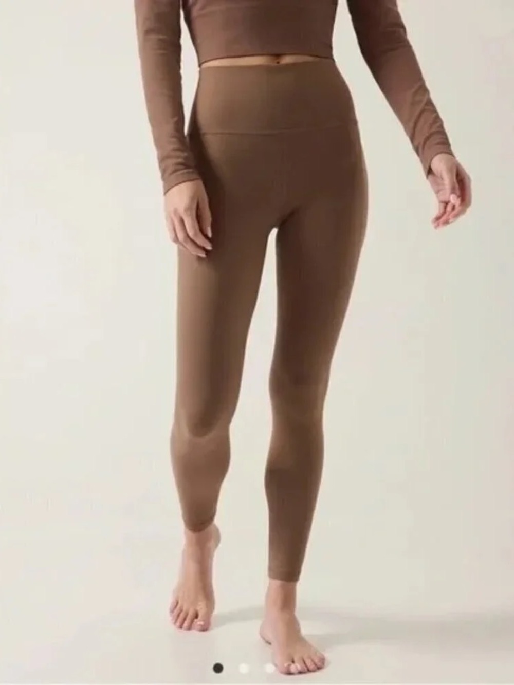 NWOT Athleta Salutation Stash Leggings
